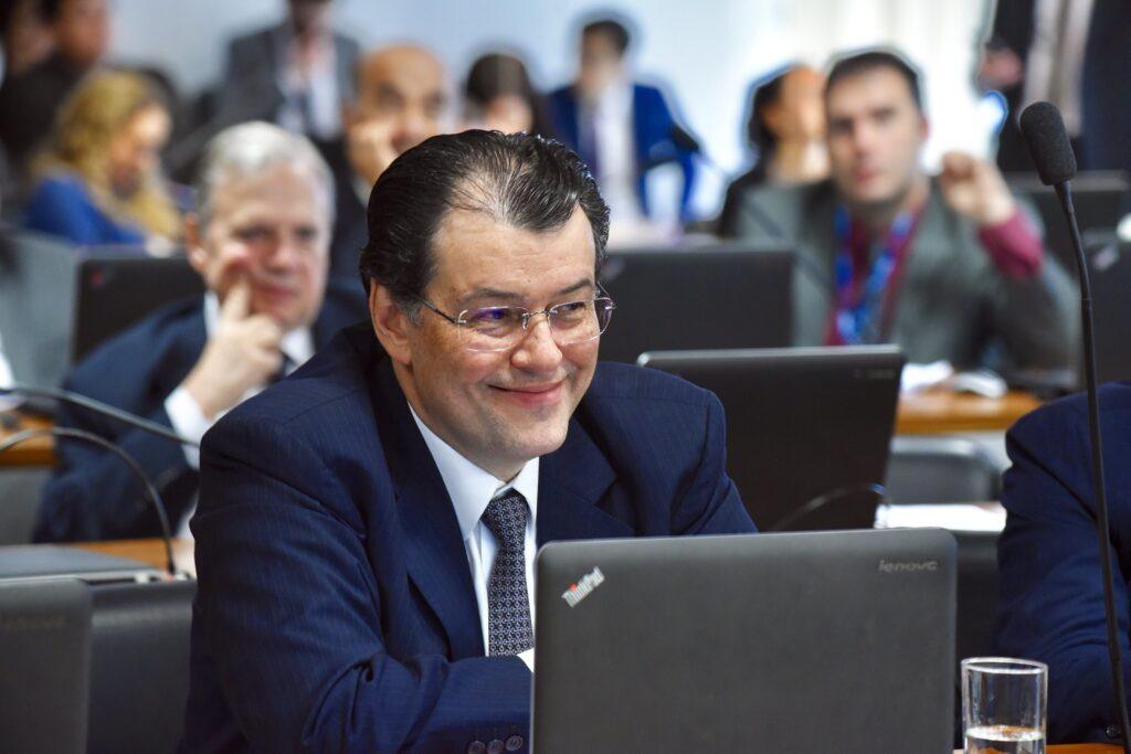 Senador Eduardo Braga - Foto via Vagner Carvalho