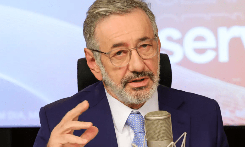  Márcio Elias Rosa em entrevista
